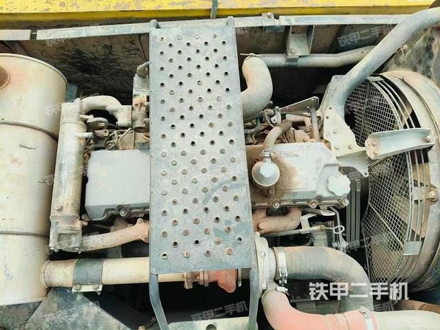 發(fā)動機整體俯視(整機外觀) 發(fā)動機整體俯視(整機外觀)