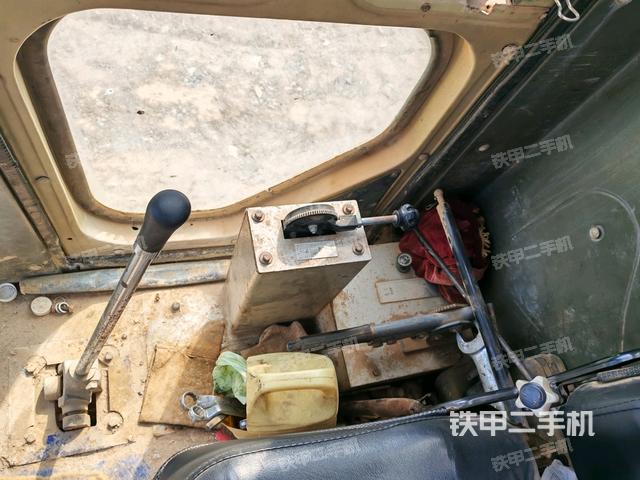 小時(shí)表（壓路機(jī)駕駛室）