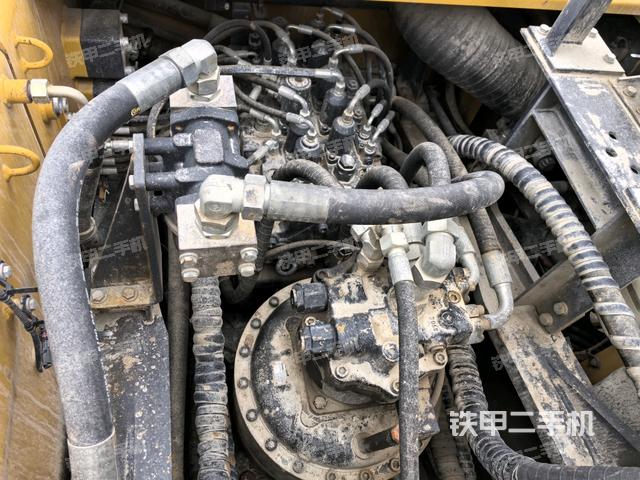 駕駛室頂部俯視（上車部件）