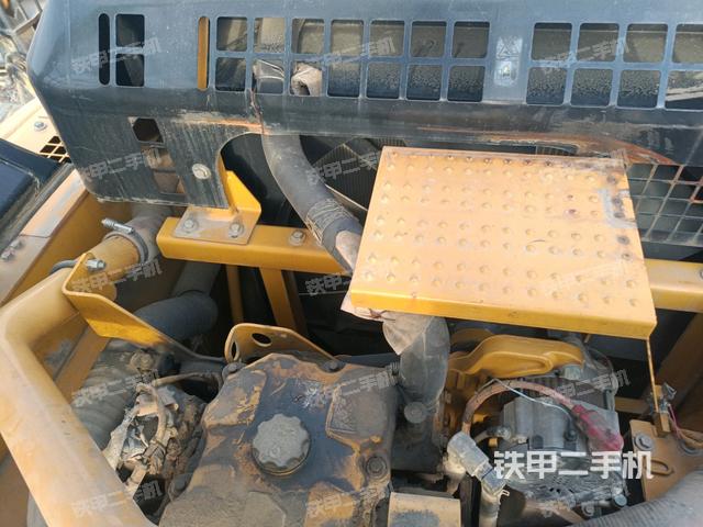 水箱+風扇特寫(上車部件) 水箱+風扇特寫(上車部件)