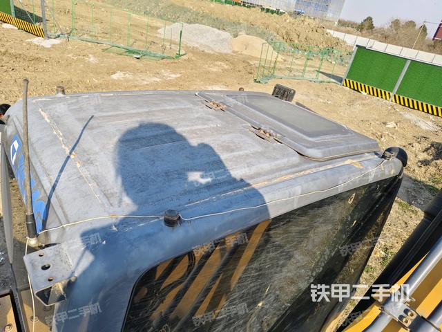 駕駛室頂部俯視（上車部件）