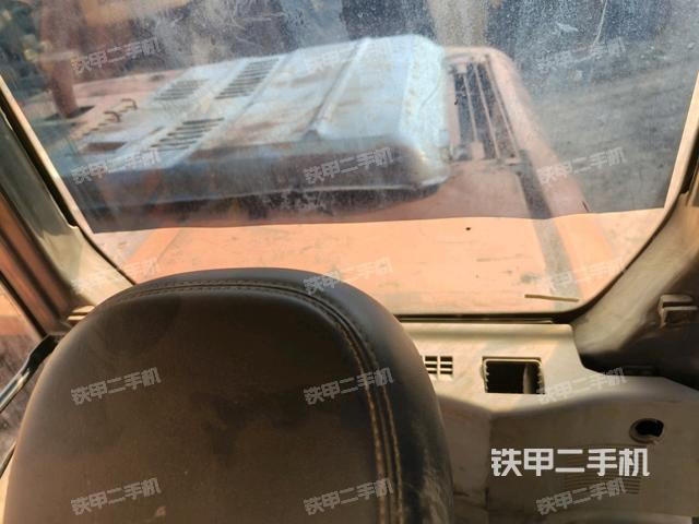 后窗玻璃角標(biāo)（駕駛室部分）