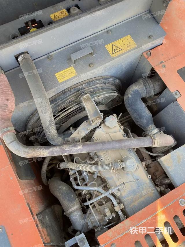 發(fā)動(dòng)機(jī)整體俯視(整機(jī)外觀) 發(fā)動(dòng)機(jī)整體俯視(整機(jī)外觀)