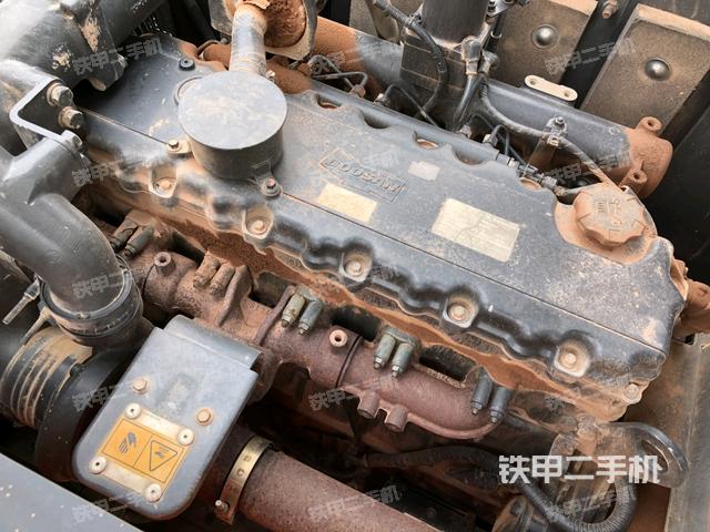 斗山DX215-9C挖掘机的设备实拍-第33张实拍照片