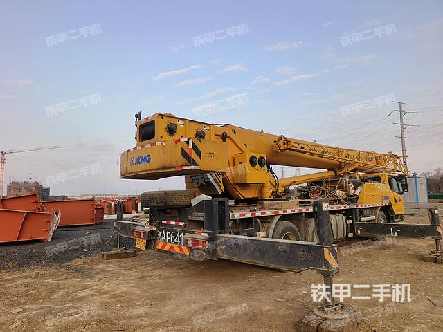 整机右后45°（设备外观及核心部件）