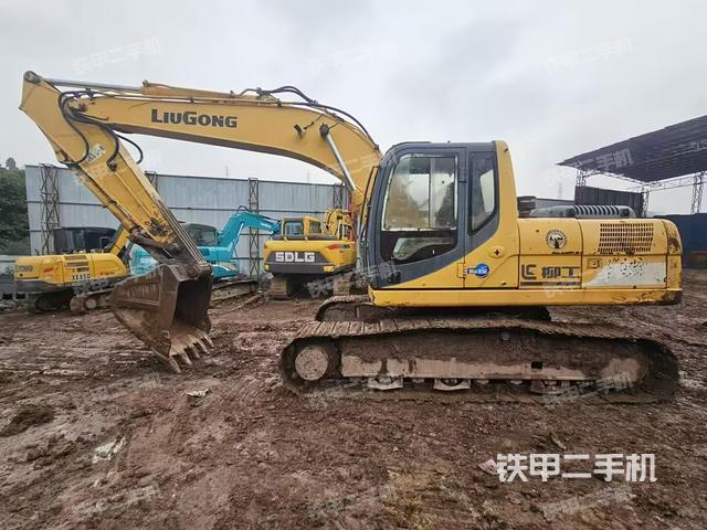 柳工CLG922D挖掘机
