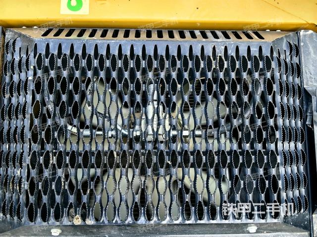 散熱器正面（大件艙室）