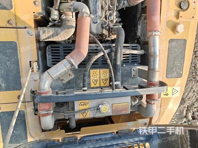 水箱+風(fēng)扇特寫(上車部件) 水箱+風(fēng)扇特寫(上車部件)