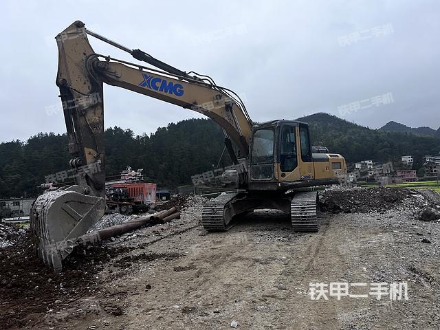 徐工XE215D挖掘机