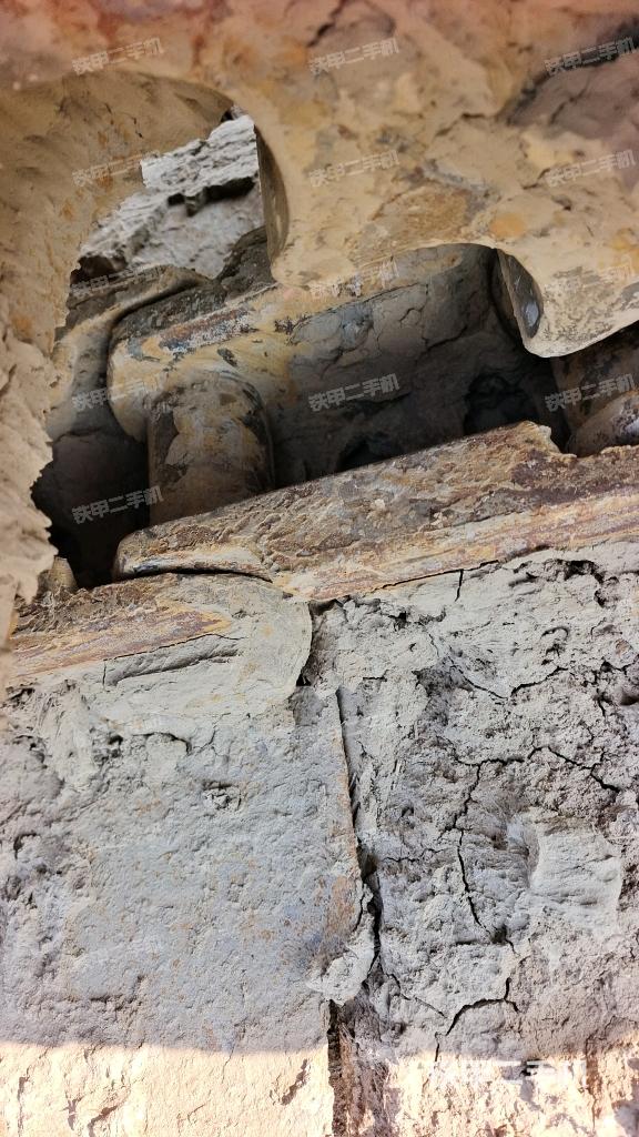 右驱动轮（行走机构）