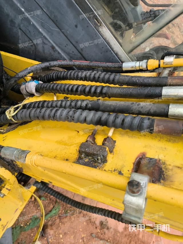 小臂整體右前（工作和回轉(zhuǎn)裝置）