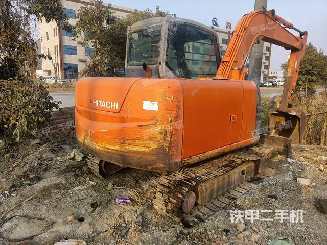 整機右后45°(整機外觀) 整機右后45°(整機外觀)
