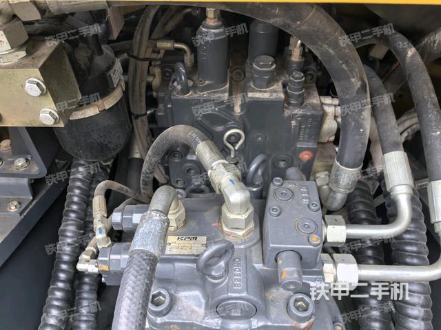 發(fā)動機室(上車部件) 發(fā)動機室(上車部件)