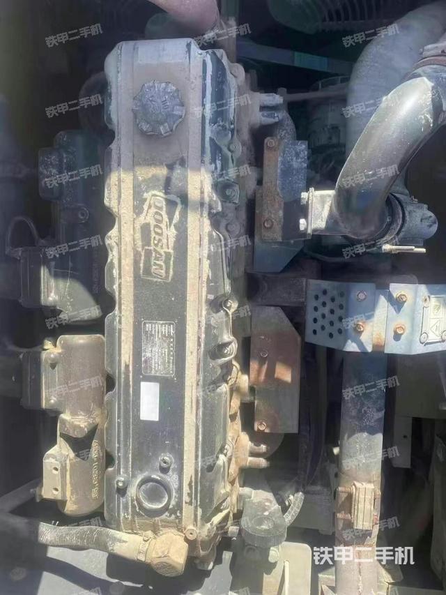 發(fā)動機(jī)整體俯視（整機(jī)外觀）