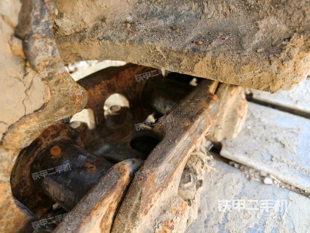 左導(dǎo)向輪（行走機(jī)構(gòu)）