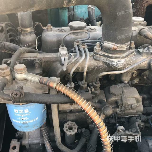 發(fā)動機整體俯視(整機外觀) 發(fā)動機整體俯視(整機外觀)
