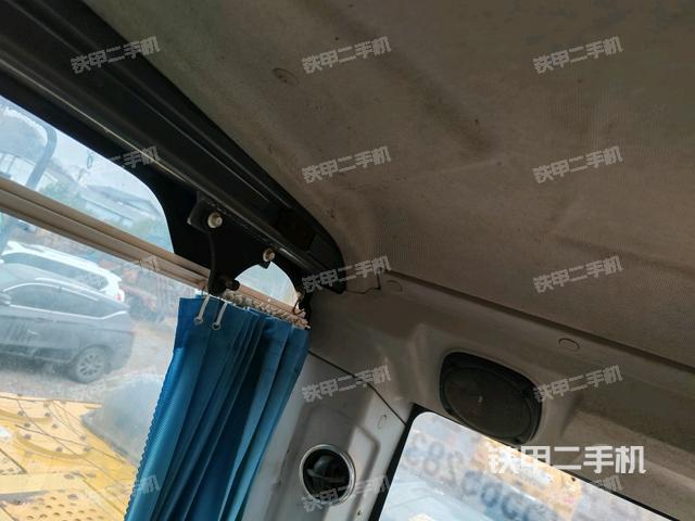 駕駛室左前45度（駕駛室部分）