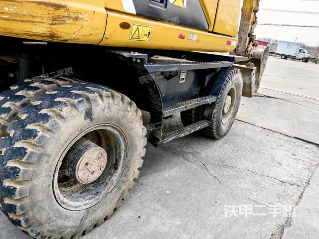 右側履帶整體（行走機構）