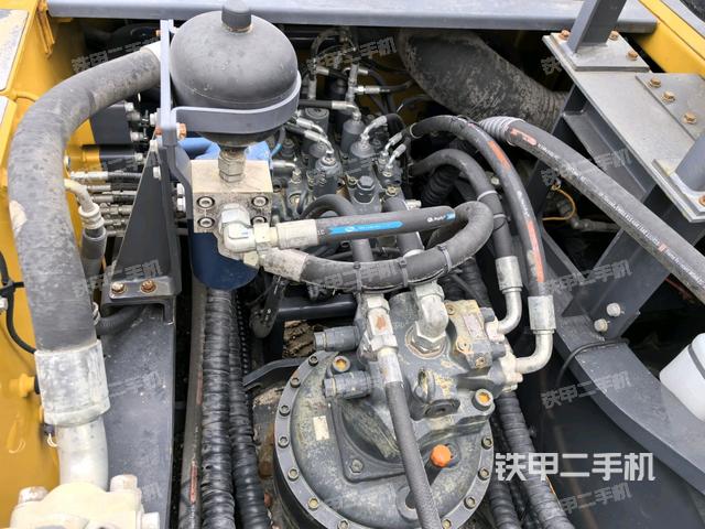 駕駛室頂部俯視(上車部件) 駕駛室頂部俯視(上車部件)