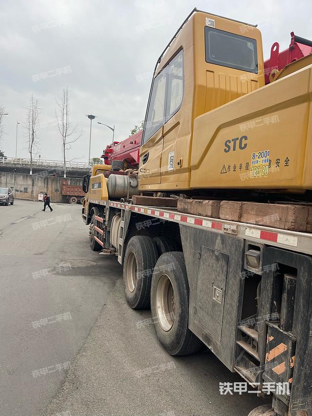 整机右侧（设备外观及核心部件）