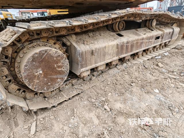 單側(cè)履帶整體（整機外觀）