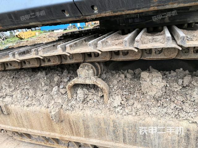 左導(dǎo)向輪（行走機(jī)構(gòu)）