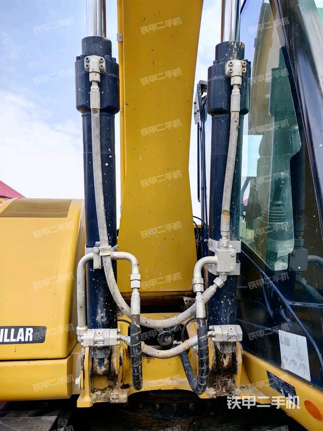 大臂油缸整體?豎拍（工作和回轉裝置）