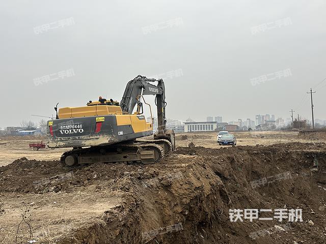 整機右后45°(整機外觀) 整機右后45°(整機外觀)