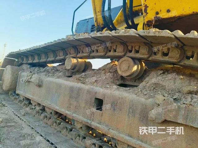 單側(cè)履帶整體（整機(jī)外觀）