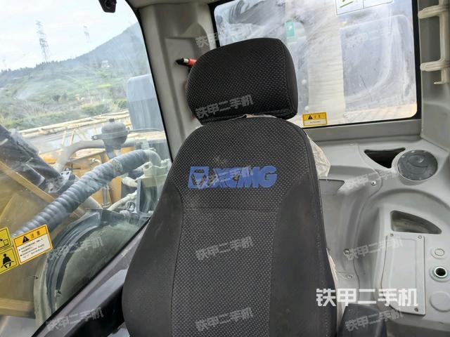 座椅后部（駕駛室部分）