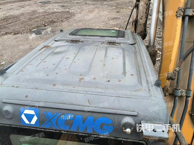 驾驶室顶部（整机外观）