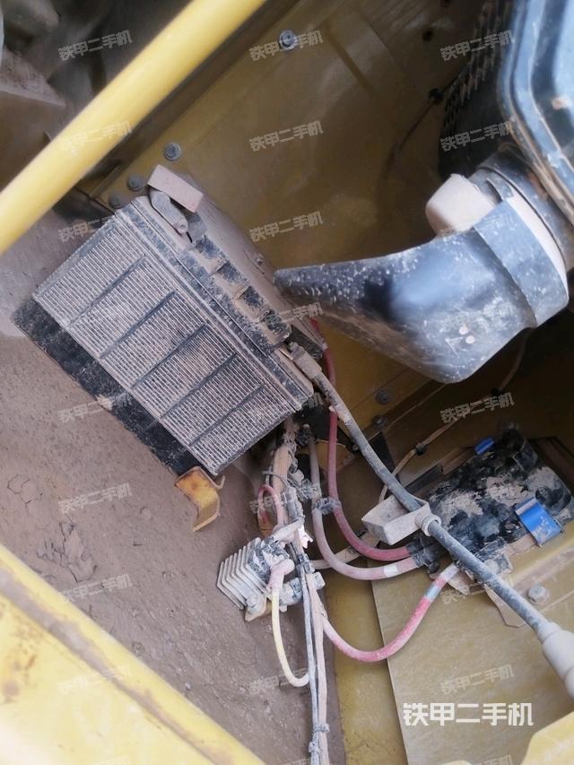 電瓶(大件艙室) 電瓶(大件艙室)