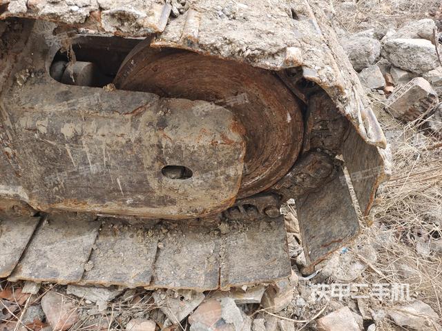 左側(cè)行走馬達蓋板（行走機構(gòu)）