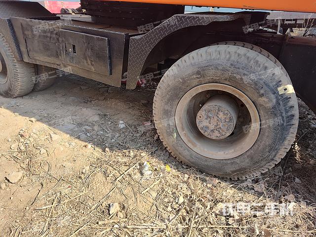 單側(cè)履帶整體（整機(jī)外觀）