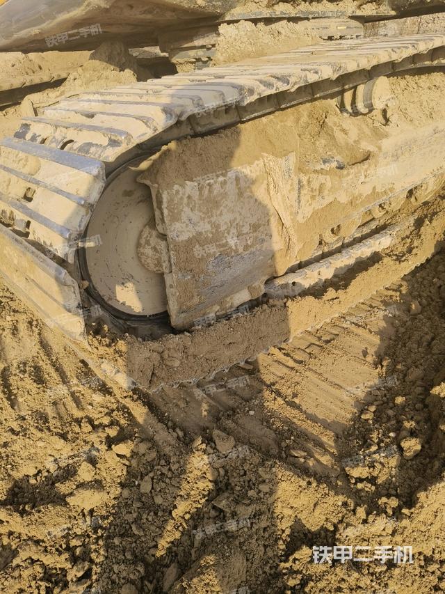 右側(cè)履帶整體（行走機(jī)構(gòu)）