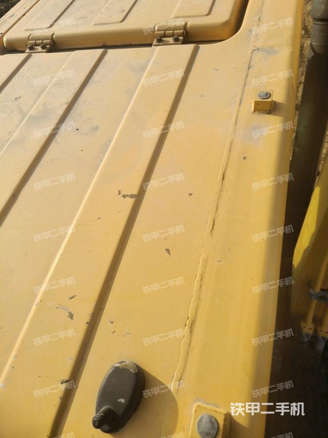 駕駛室頂部俯視（上車部件）