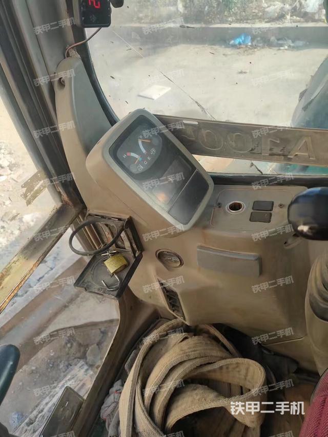 驾驶室整体（整机外观）