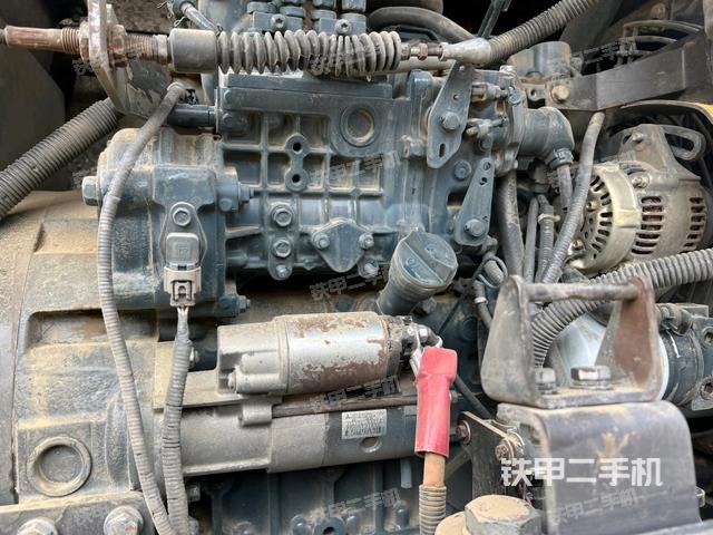 發(fā)動(dòng)機(jī)整體俯視（整機(jī)外觀(guān)）