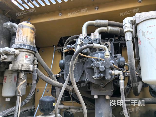 液壓泵斜45?左（大件艙室）