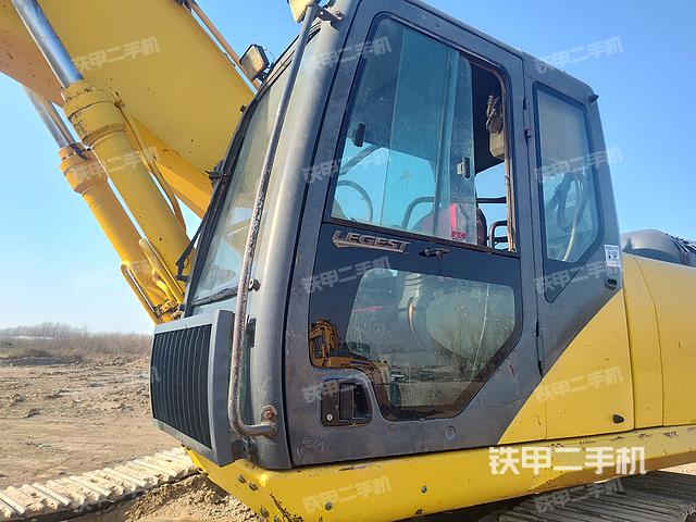 駕駛室整體（整機(jī)外觀）