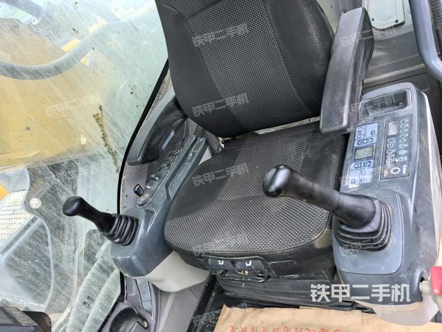 座椅后部（駕駛室部分）