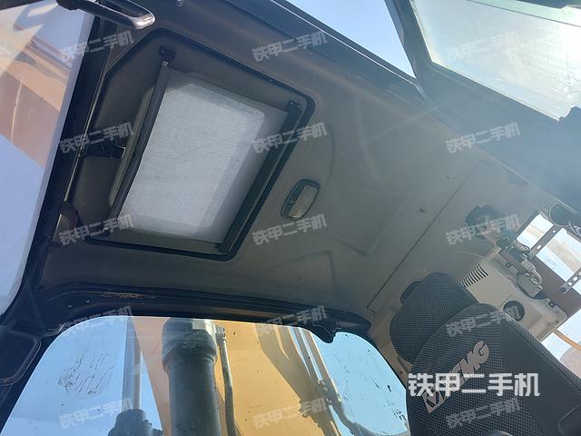 駕駛室頂部(整機外觀) 駕駛室頂部(整機外觀)