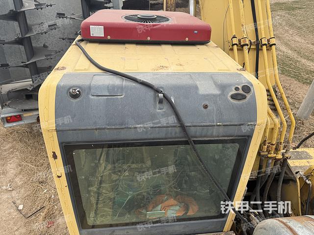 驾驶室顶部（整机外观）