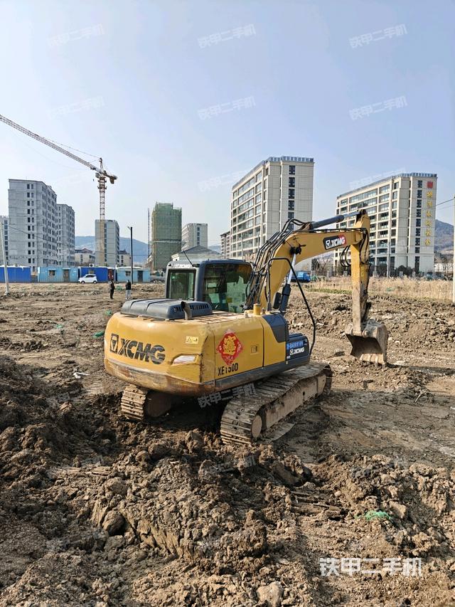 右后45(整機(jī)外觀) 右后45(整機(jī)外觀)