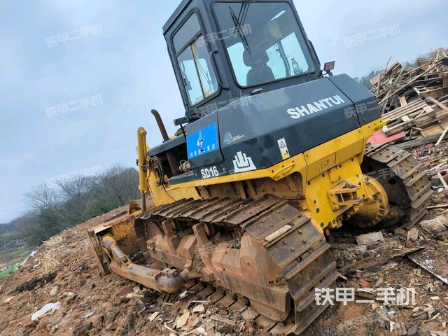 左后45°（推土機整車外觀）