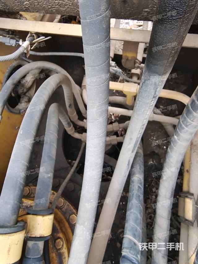 回轉(zhuǎn)馬達（上車部件）