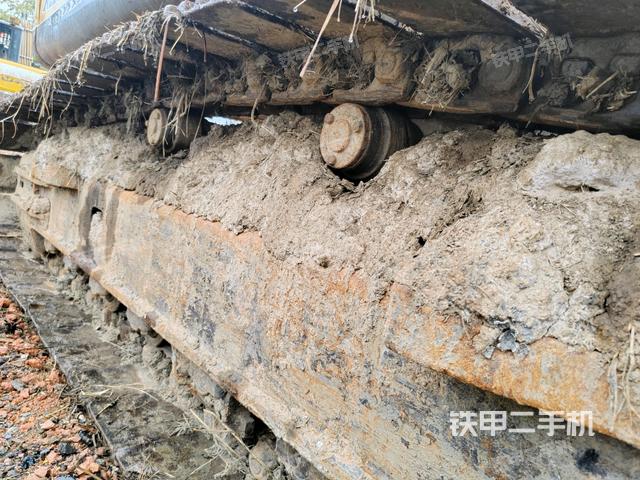 左側(cè)行走馬達(dá)蓋板（行走機(jī)構(gòu)）