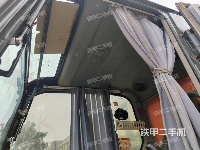 ?駕駛室正側(cè)（駕駛室部分）