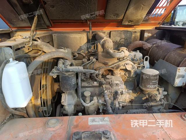 發(fā)動機整體俯視(整機外觀) 發(fā)動機整體俯視(整機外觀)