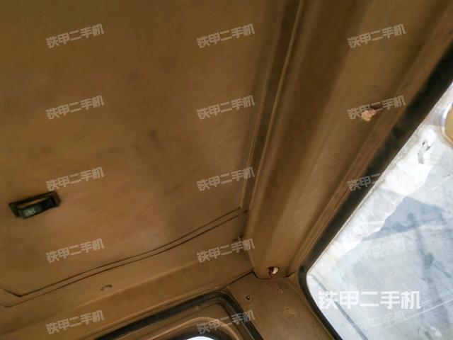 后玻璃角標(biāo)（壓路機(jī)駕駛室）